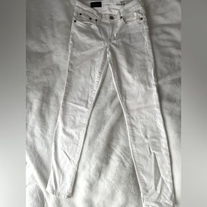 White jeans!! Like new